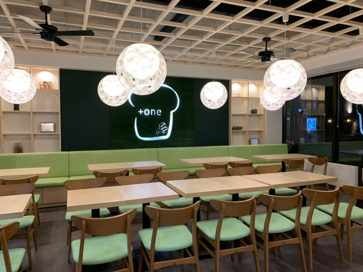 店内１